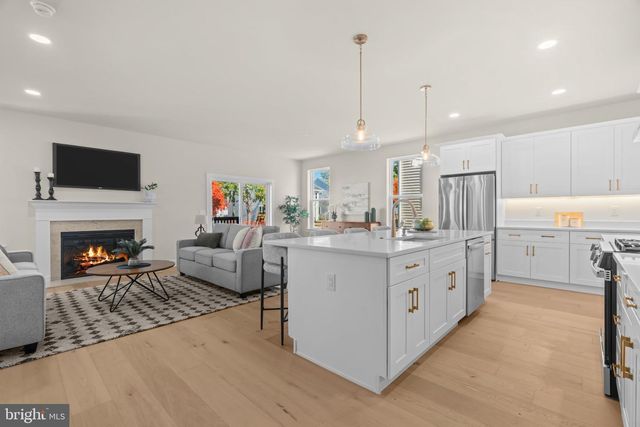 2237 OLD WELSH RD, Willow Grove, PA 19090
