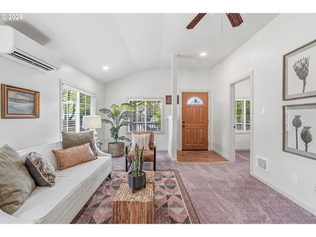 657 Nw 10TH Ave, Camas, WA 98607