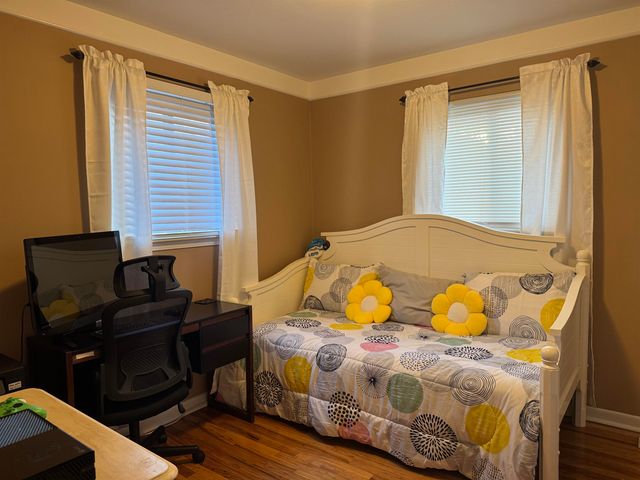 1728 Westchester, Westland, MI 48186