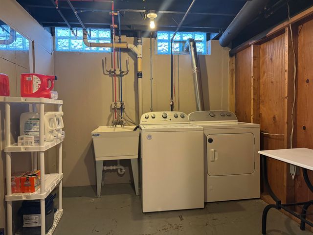 1728 Westchester, Westland, MI 48186