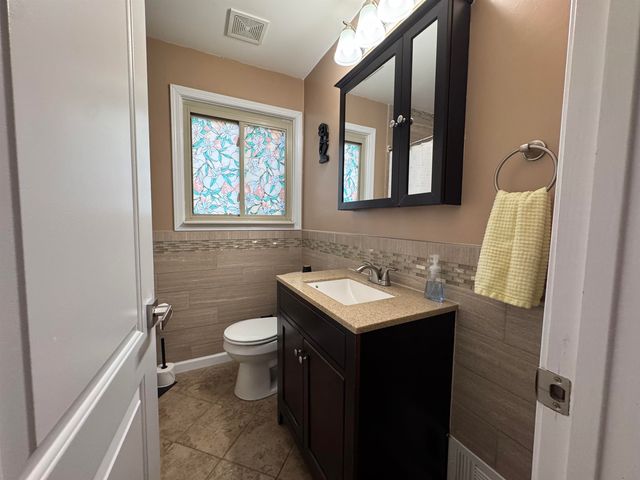 1728 Westchester, Westland, MI 48186