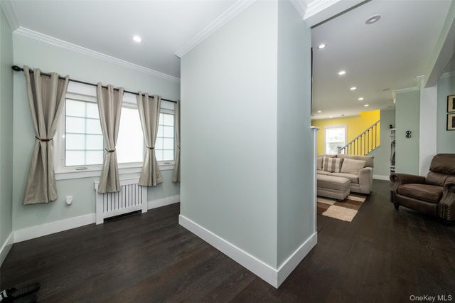 54 Ronalds Avenue, New Rochelle, NY 10801