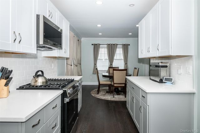 54 Ronalds Avenue, New Rochelle, NY 10801
