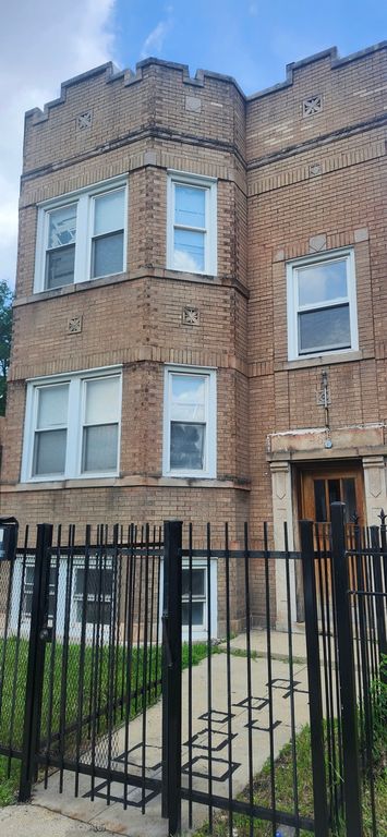 4854 W Potomac Avenue 1, Chicago, IL 60651