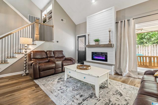 1301 AMBERLEY WOODS DRIVE, Helena, AL 35080