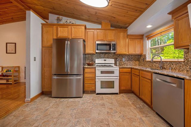 5415 Robert Rd, Pollock Pines, CA 95726