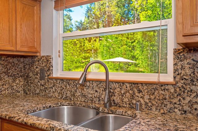 5415 Robert Rd, Pollock Pines, CA 95726