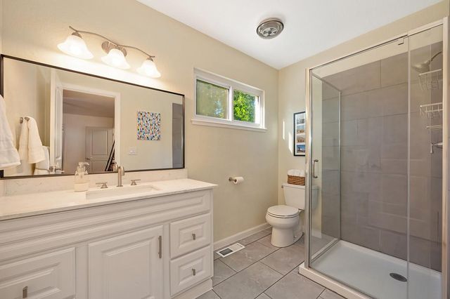 5415 Robert Rd, Pollock Pines, CA 95726