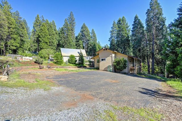5415 Robert Rd, Pollock Pines, CA 95726