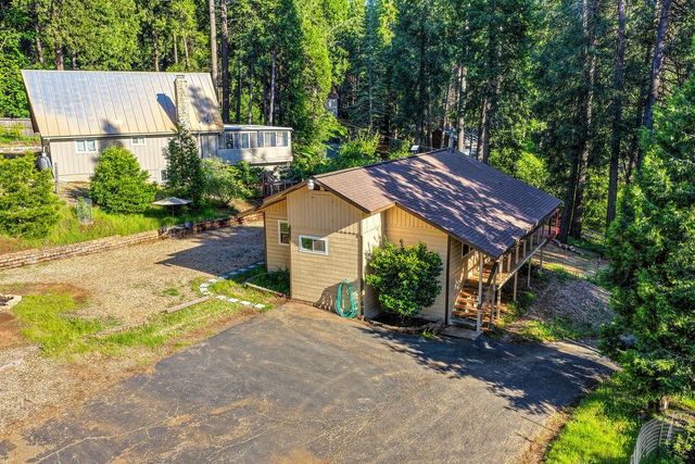 5415 Robert Rd, Pollock Pines, CA 95726