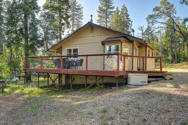 5415 Robert Rd, Pollock Pines, CA 95726