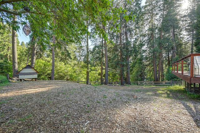 5415 Robert Rd, Pollock Pines, CA 95726
