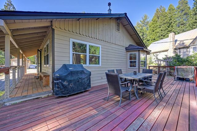 5415 Robert Rd, Pollock Pines, CA 95726