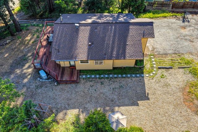 5415 Robert Rd, Pollock Pines, CA 95726
