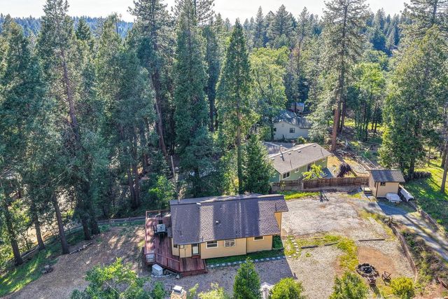 5415 Robert Rd, Pollock Pines, CA 95726