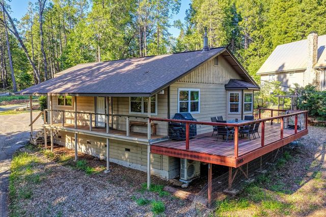 5415 Robert Rd, Pollock Pines, CA 95726