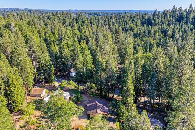 5415 Robert Rd, Pollock Pines, CA 95726