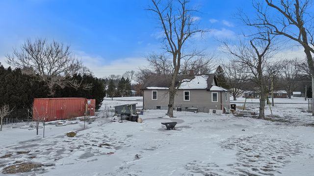 10040 N 1000 W, Demotte, IN 46310