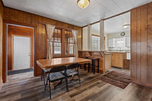 10040 N 1000 W, Demotte, IN 46310