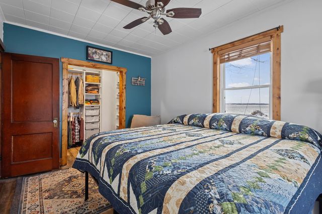 10040 N 1000 W, Demotte, IN 46310