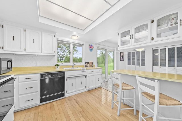 11040 N Riverland COURT, Mequon, WI 53092