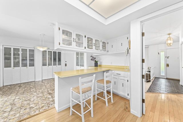11040 N Riverland COURT, Mequon, WI 53092