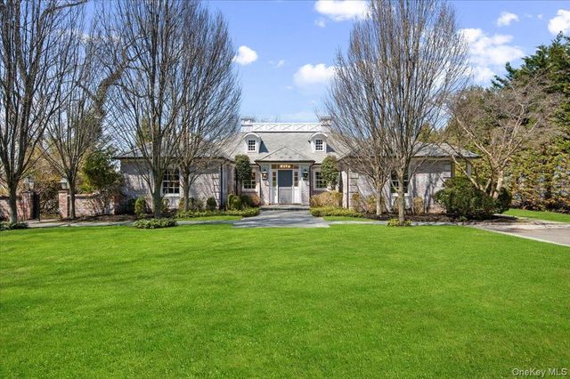 516 Centre Island Road, Centre Island, NY 11771