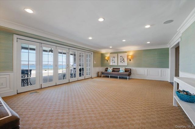 516 Centre Island Road, Centre Island, NY 11771