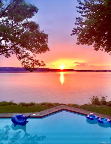 516 Centre Island Road, Centre Island, NY 11771