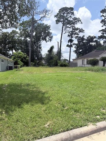 3826 Blodgett Street, Houston, TX 77004