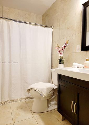 1872 SW 9th St, Miami, FL 33135