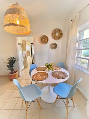 1872 SW 9th St, Miami, FL 33135