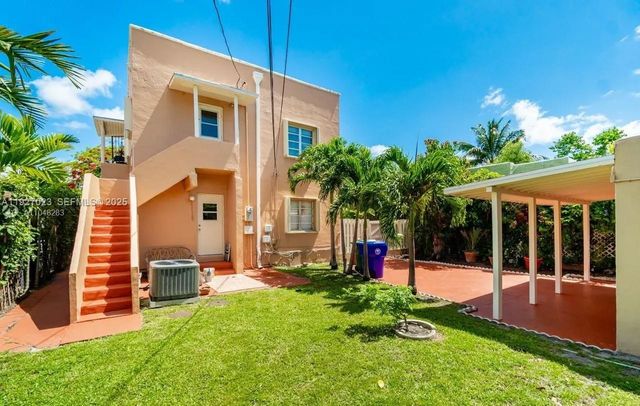 1872 SW 9th St, Miami, FL 33135