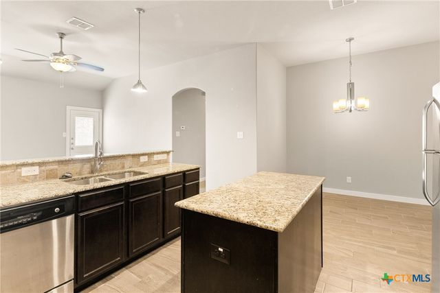 541 Creekside Forest, New Braunfels, TX 78130