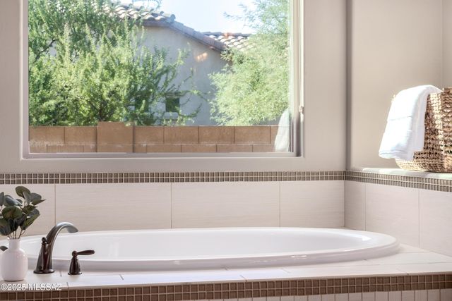 2543 Wychwood Court, Tucson, AZ 85749