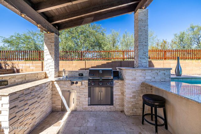 2543 Wychwood Court, Tucson, AZ 85749