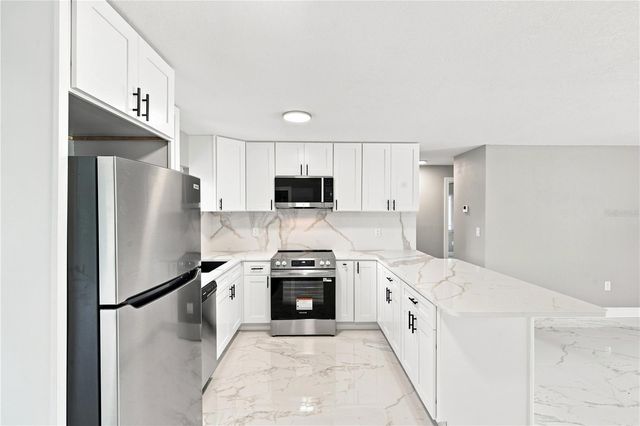 7033 WENTWORTH WAY, New Port Richey, FL 34655