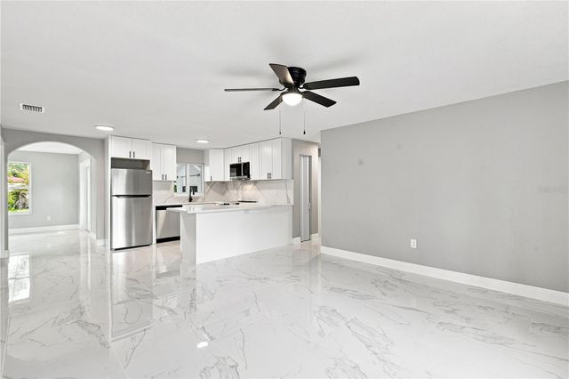 7033 WENTWORTH WAY, New Port Richey, FL 34655