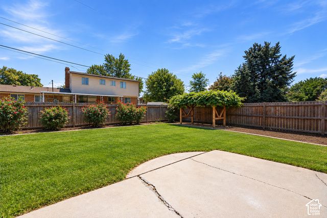 448 E BRIDLEWOOD DR, Millcreek, UT 84107