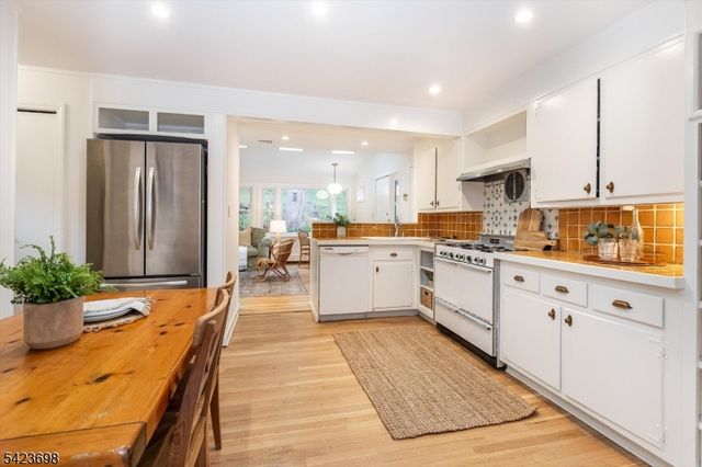 73 Harding Dr, South Orange Village Twp., NJ 07079