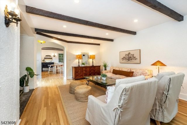 73 Harding Dr, South Orange Village Twp., NJ 07079