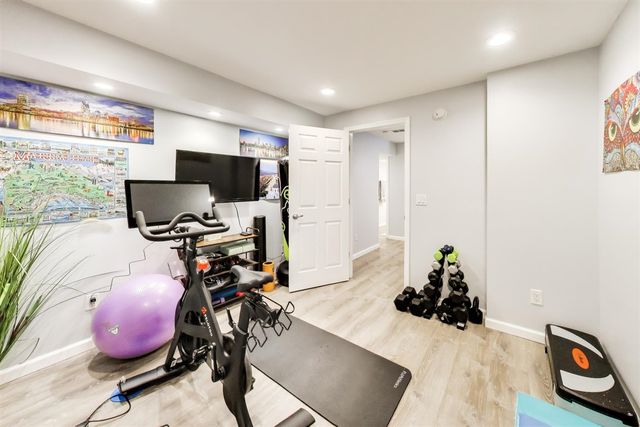 4015 Silver Oaks Drive, Saint Joseph, MI 49085