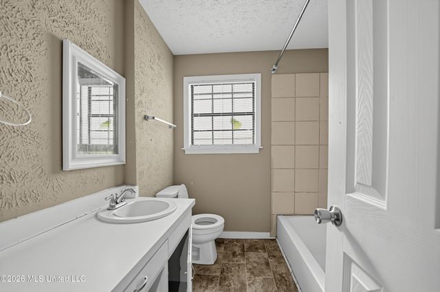2722 Pinedale Street, Jackson, MS 39204
