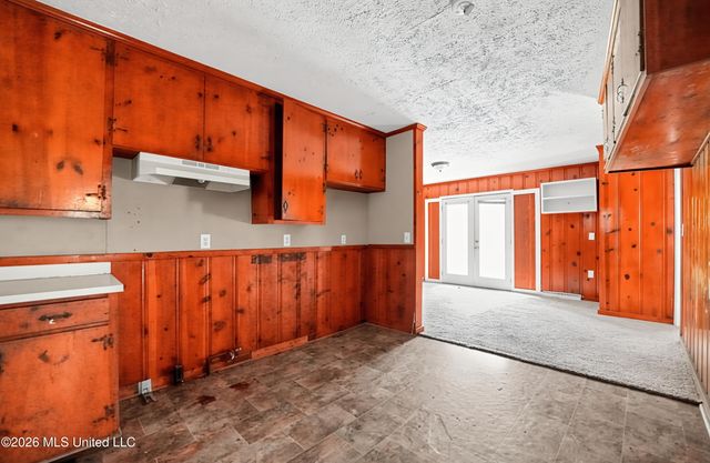 2722 Pinedale Street, Jackson, MS 39204