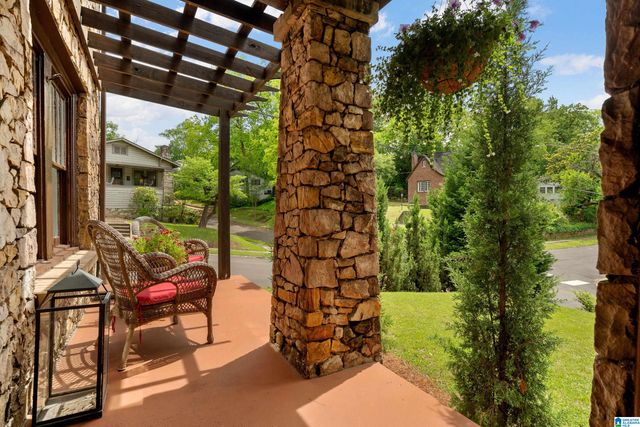 541 52ND STREET S, Birmingham, AL 35212