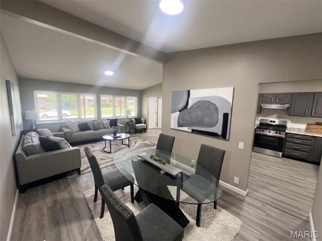 3145 Parker Road, Florissant, MO 63033