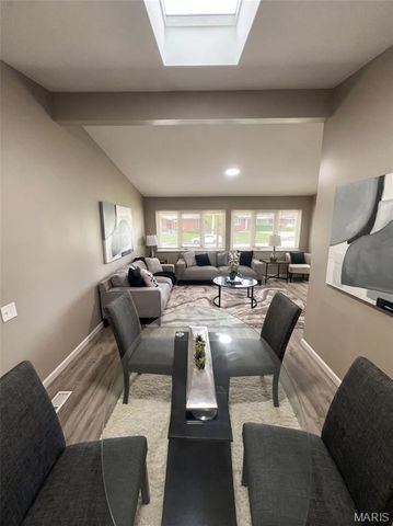3145 Parker Road, Florissant, MO 63033