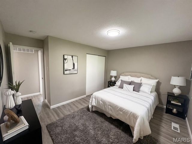 3145 Parker Road, Florissant, MO 63033