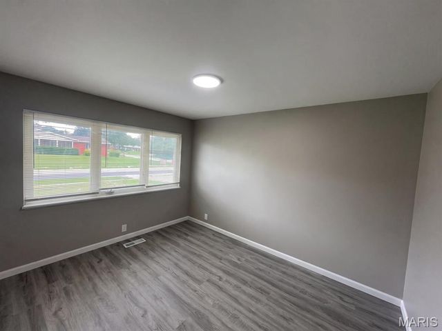 3145 Parker Road, Florissant, MO 63033