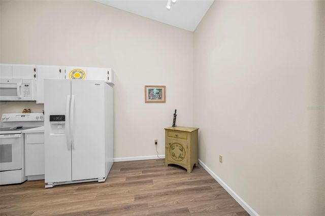 39650 US HIGHWAY 19 N 1511, Tarpon Springs, FL 34689